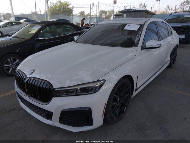BMW 750i Xdrive 2021 WBA7U2C02MCG00078 Image 2