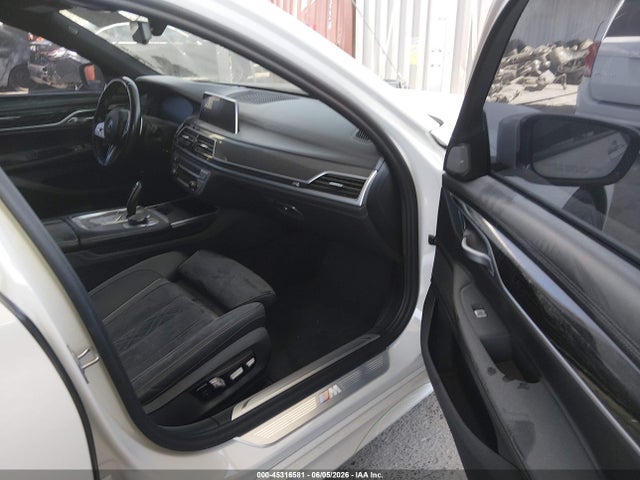 BMW 750i Xdrive 2021 WBA7U2C02MCG00078 Image 5
