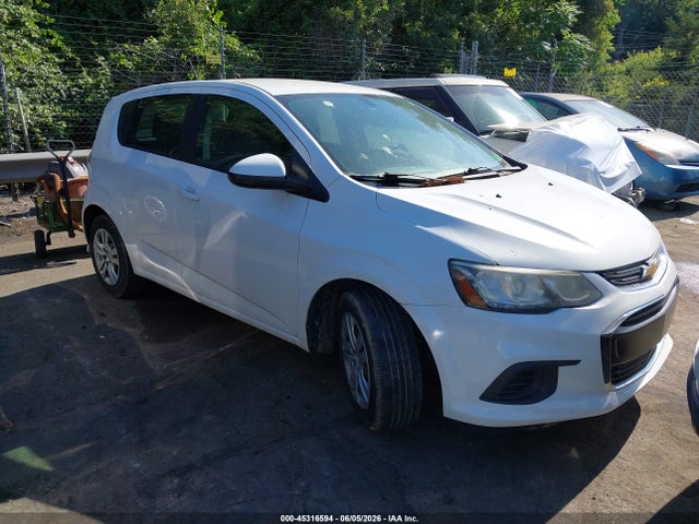 Auction sale of the 2017 Chevrolet Sonic Lt Auto, vin: 1G1JG6SH0H4177361, lot number: 45316594