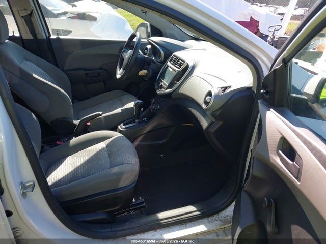 Auction sale of the 2017 Chevrolet Sonic Lt Auto, vin: 1G1JG6SH0H4177361, lot number: 45316594