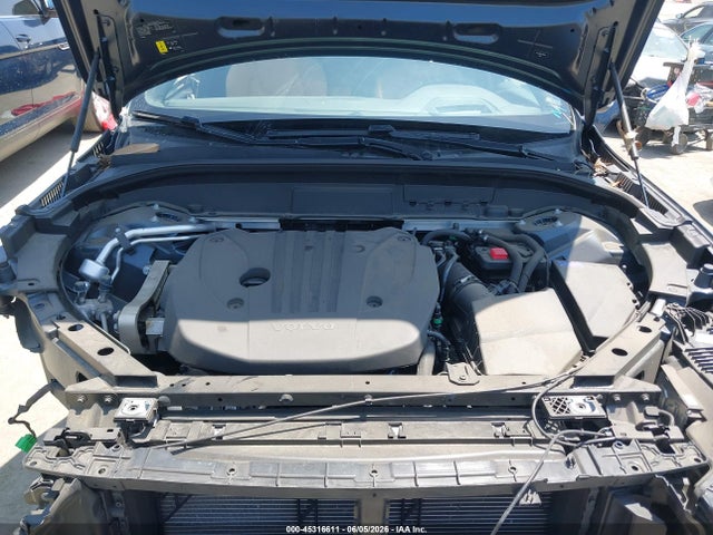 Volvo Xc60 B5 Ultimate Bright Theme 2023 YV4L12DA9P1363908 Image 10