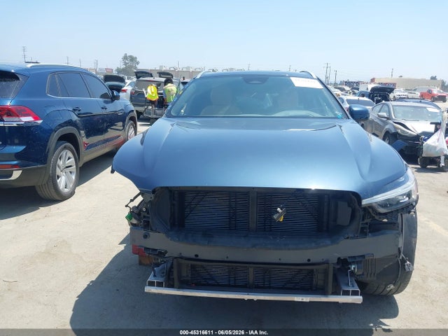 Volvo Xc60 B5 Ultimate Bright Theme 2023 YV4L12DA9P1363908 Image 12