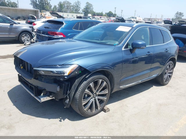 Volvo Xc60 B5 Ultimate Bright Theme 2023 YV4L12DA9P1363908 Image 2