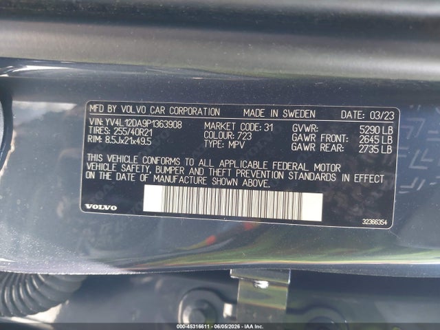 Volvo Xc60 B5 Ultimate Bright Theme 2023 YV4L12DA9P1363908 Image 9