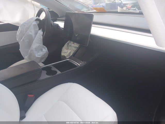 Продаж на аукціоні авто 2021 Tesla Model Y Long Range Dual Motor All-wheel Drive, vin: 5YJYGAEE9MF144534, номер лоту: 45316738