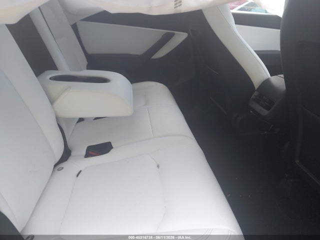 45316738 :رقم المزاد ، 5YJYGAEE9MF144534 vin ، 2021 Tesla Model Y Long Range Dual Motor All-wheel Drive مزاد بيع