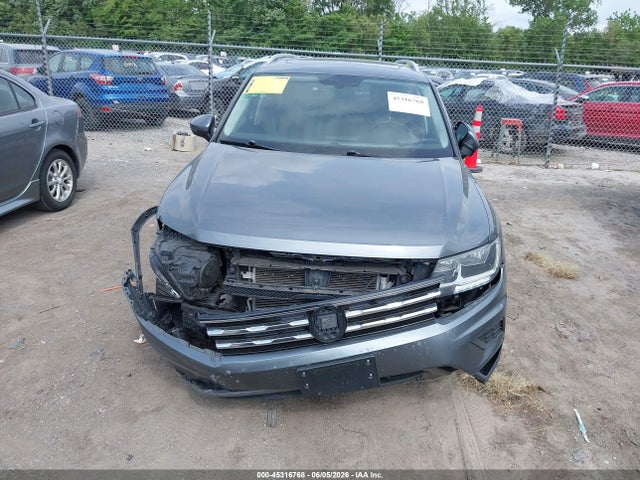 3VV3B7AX4JM119925 Volkswagen Tiguan 2.0t Se/2.0t Sel