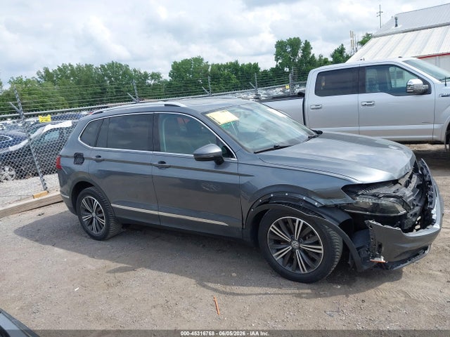 3VV3B7AX4JM119925 Volkswagen Tiguan 2.0t Se/2.0t Sel