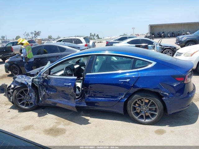 Продажа на аукционе авто 2020 Tesla Model 3, vin: 5YJ3E1EA1LF615149, номер лота: 45316891
