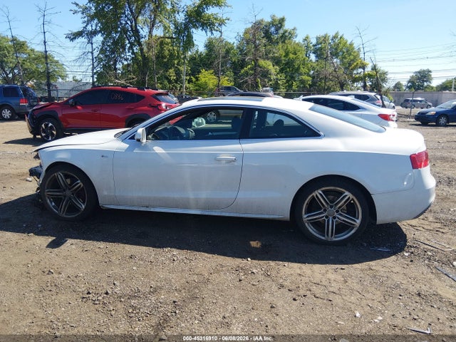 2013 Audi A5 2.0t Premium მანქანა იყიდება აუქციონზე, vin: WAUWFAFR2DA040937, აუქციონის ნომერი: 45316910