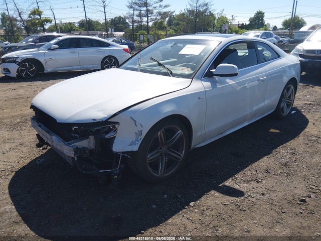 2013 Audi A5 2.0t Premium მანქანა იყიდება აუქციონზე, vin: WAUWFAFR2DA040937, აუქციონის ნომერი: 45316910
