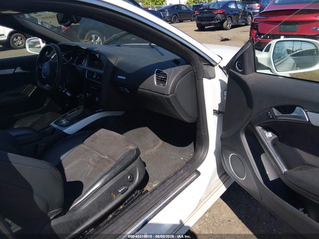 2013 Audi A5 2.0t Premium მანქანა იყიდება აუქციონზე, vin: WAUWFAFR2DA040937, აუქციონის ნომერი: 45316910