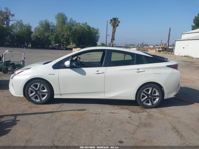 Продажа на аукционе авто 2016 Toyota Prius Four Touring, vin: JTDKARFU5G3519946, номер лота: 45316945