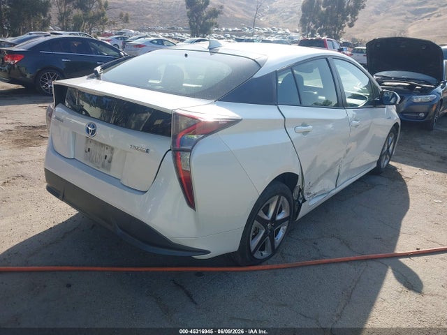 Продажа на аукционе авто 2016 Toyota Prius Four Touring, vin: JTDKARFU5G3519946, номер лота: 45316945