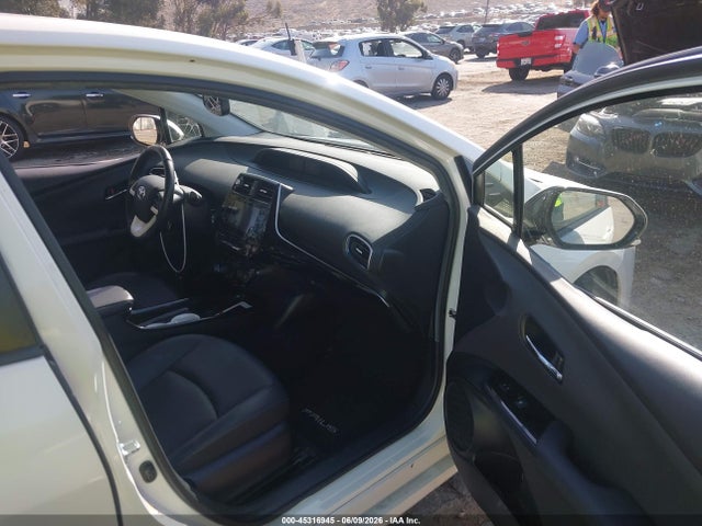 Продажа на аукционе авто 2016 Toyota Prius Four Touring, vin: JTDKARFU5G3519946, номер лота: 45316945