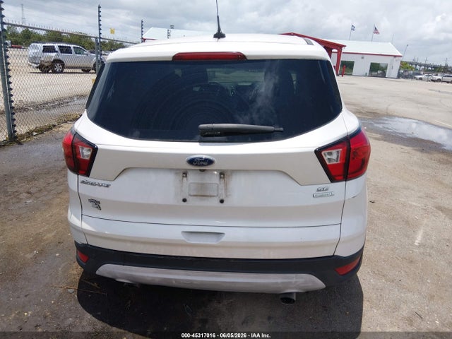 Продажа на аукционе авто 2019 Ford Escape Se, vin: 1FMCU0GD2KUB51164, номер лота: 45317016