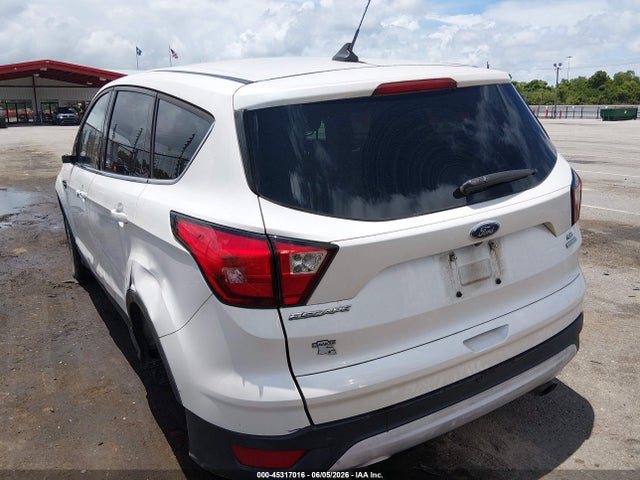 Продажа на аукционе авто 2019 Ford Escape Se, vin: 1FMCU0GD2KUB51164, номер лота: 45317016