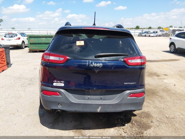 1C4PJMAB8GW192990 Jeep Cherokee Sport