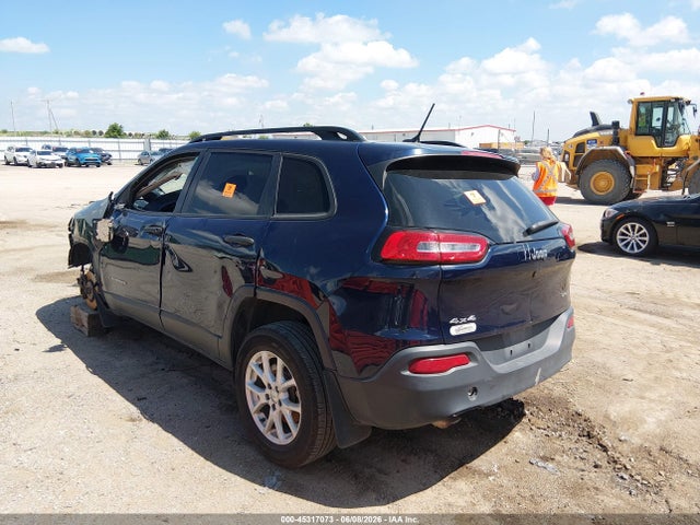 1C4PJMAB8GW192990 Jeep Cherokee Sport