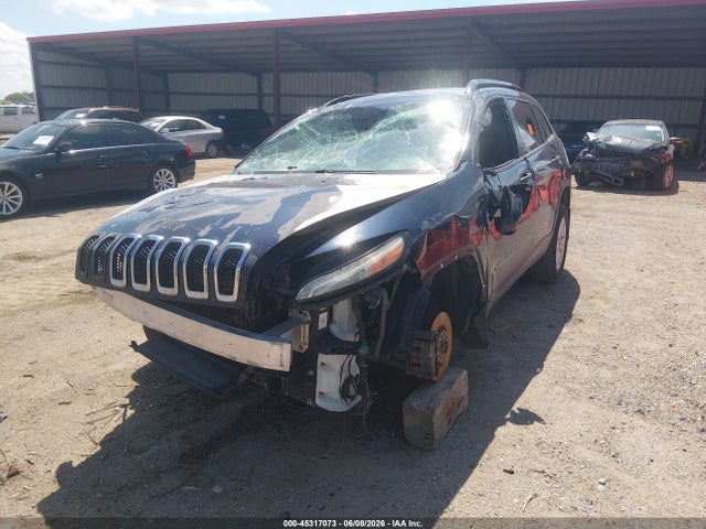 1C4PJMAB8GW192990 Jeep Cherokee Sport