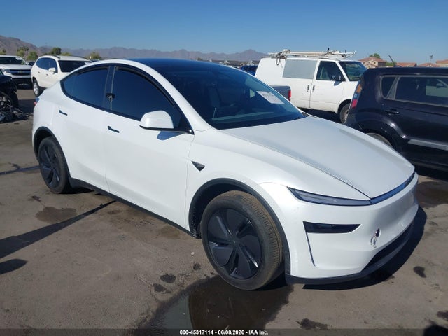 Tesla Model Y 2026 7SAYGDED2TA475611 Image 1