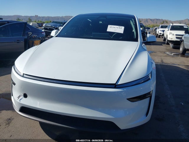 Tesla Model Y 2026 7SAYGDED2TA475611 Image 12