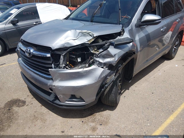 Продаж на аукціоні авто 2016 Toyota Highlander Xle V6, vin: 5TDJKRFHXGS352316, номер лоту: 45317127