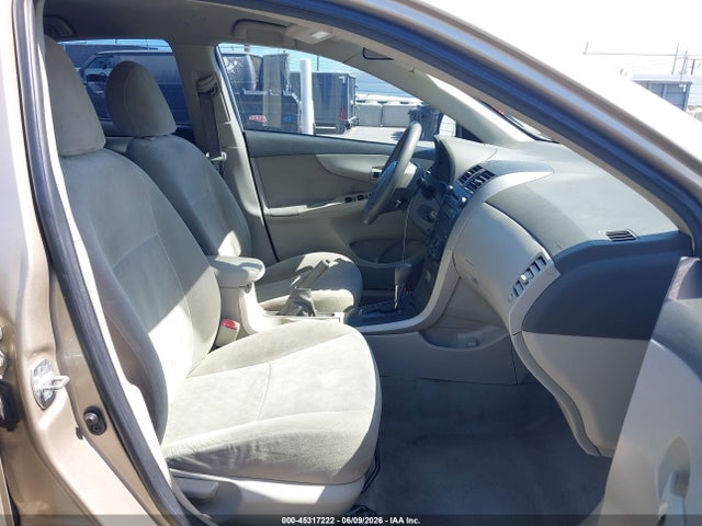 45317222 :رقم المزاد ، 1NXBU40EX9Z101757 vin ، 2009 Toyota Corolla Le مزاد بيع