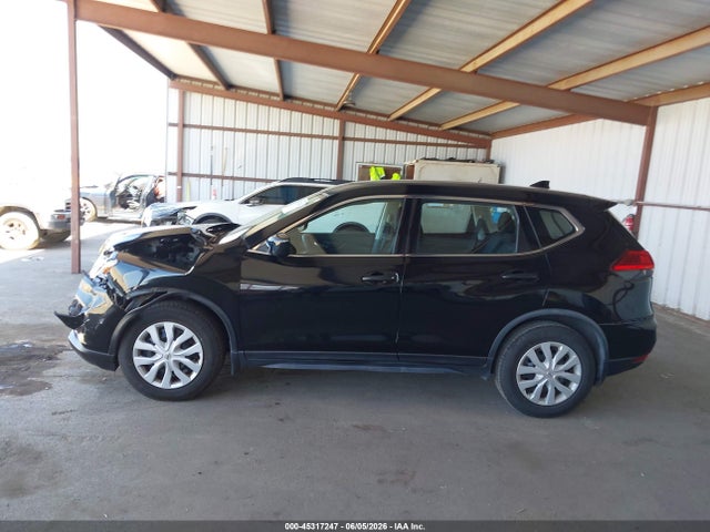 Nissan ROGUE S 2017 JN8AT2MTXHW399556 Image 14