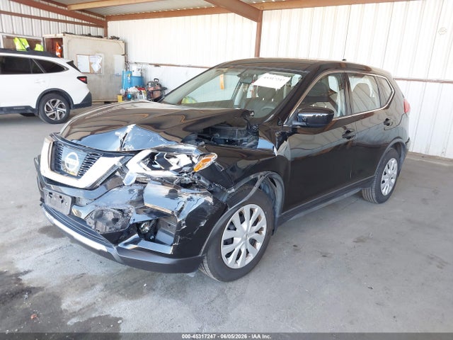 Nissan ROGUE S 2017 JN8AT2MTXHW399556 Image 2