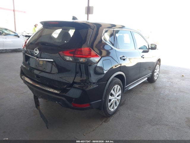 Nissan ROGUE S 2017 JN8AT2MTXHW399556 Image 4
