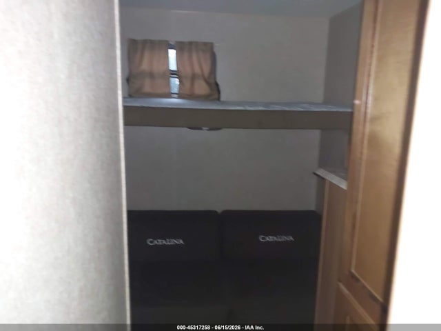 Coachmen Catalina 2016 5ZT2CAUB2GA022618 Image 8