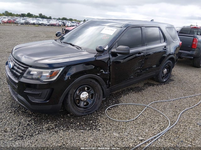 Ford Utility Police Interceptor 2017 1FM5K8AR6HGD07358 Image 2