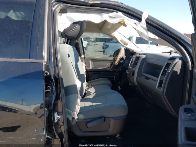 45317307 :رقم المزاد ، 1C6RR6KT0HS616229 vin ، 2017 Ram 1500 Express  4x2 5'7 Box مزاد بيع