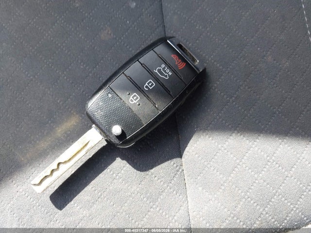 5XYPGDA3XHG295656 KIA Sorento 2.4l Lx