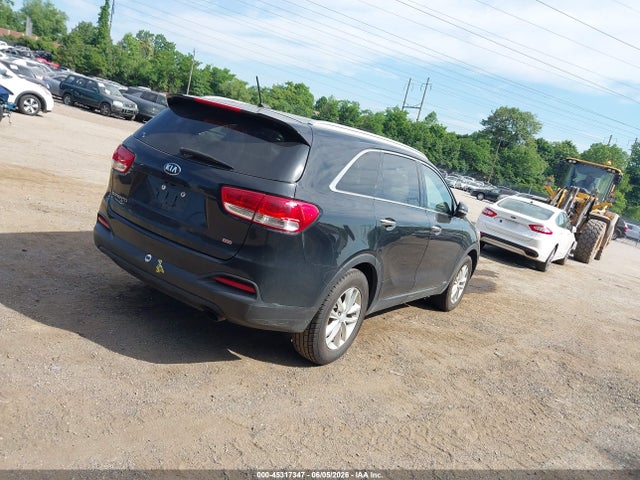 5XYPGDA3XHG295656 KIA Sorento 2.4l Lx