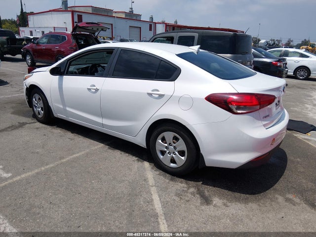 KIA FORTE LX 2018 3KPFL4A74JE220948 Image 3