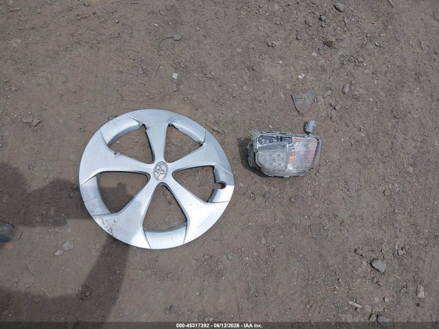 45317392 :رقم المزاد ، JTDKN3DU7D1674817 vin ، 2013 Toyota Prius Three مزاد بيع