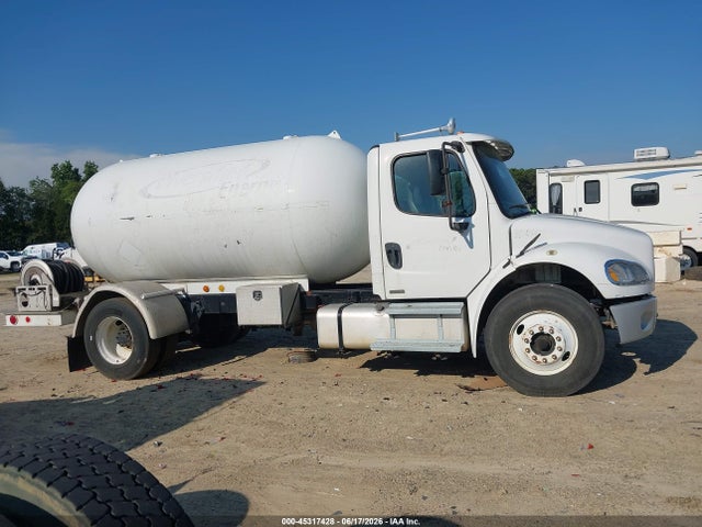 Aukcja sprzedaży 2004 Freightliner M2 106 Medium Duty, vin: 1FVACXAK34HM18262, numer aukcji: 45317428