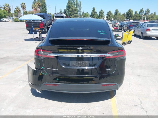 45317478 :رقم المزاد ، 5YJXCAE24JF138343 vin ، 2018 Tesla Model X 100d/75d/p100d مزاد بيع