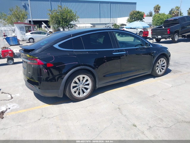45317478 :رقم المزاد ، 5YJXCAE24JF138343 vin ، 2018 Tesla Model X 100d/75d/p100d مزاد بيع
