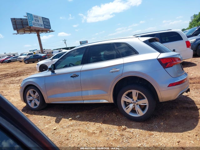 Продаж на аукціоні авто 2018 Audi Q5 2.0t Premium, vin: WA1ANAFY3J2083920, номер лоту: 45317549