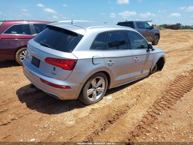 Продаж на аукціоні авто 2018 Audi Q5 2.0t Premium, vin: WA1ANAFY3J2083920, номер лоту: 45317549