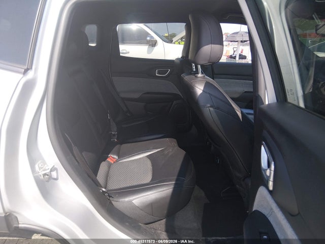 Продажа на аукционе авто 2024 Jeep Compass Latitude 4x4, vin: 3C4NJDBNXRT138857, номер лота: 45317573