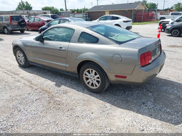 Продажа на аукционе авто 2005 Ford Mustang V6 Deluxe/v6 Premium, vin: 1ZVFT80N355201670, номер лота: 45317575