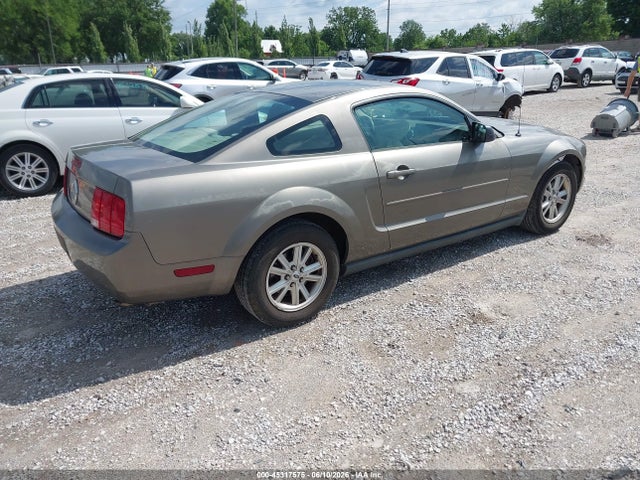 Продажа на аукционе авто 2005 Ford Mustang V6 Deluxe/v6 Premium, vin: 1ZVFT80N355201670, номер лота: 45317575