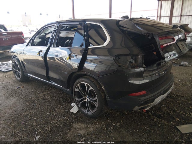45317617 :رقم المزاد ، 5UXCR6C0XN9M48667 vin ، 2022 Bmw X5 Xdrive40i مزاد بيع
