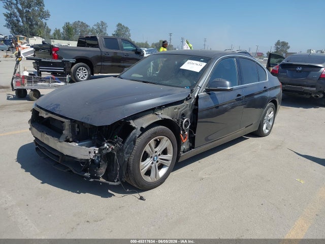 BMW 330e Iperformance 2017 WBA8E1C37HA158726 Image 2