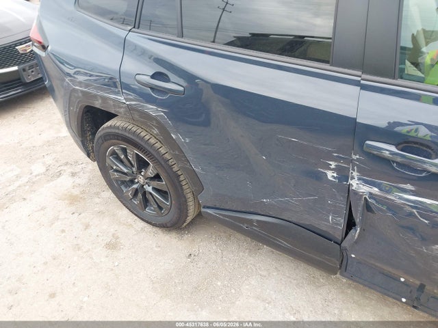 2T36DRBV4TW010865 Toyota Rav4 Xle Premium