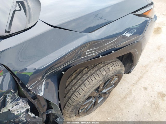 2T36DRBV4TW010865 Toyota Rav4 Xle Premium